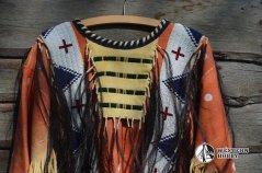 Kožená košile s vyšívanými pásy