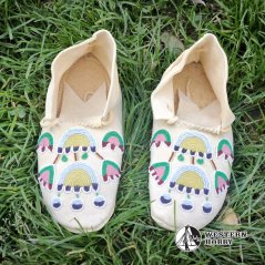 Mokasíny s výšivkou