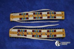 Vyšívané armbandy