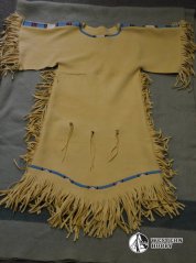 Kožené indiánské šaty