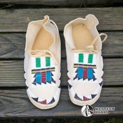 Mokasíny s výšivkou