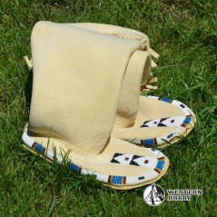 Apačské mokasíny s  korálkovou výšivkou