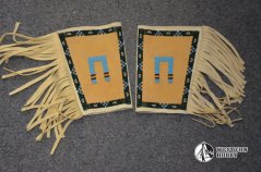 Mužské manžety vyšívané