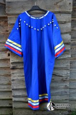 Látkové šaty s výšivkou