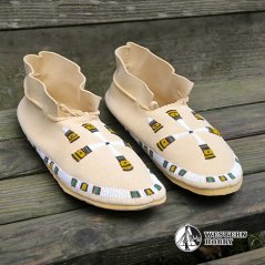 Mokasíny s křížem