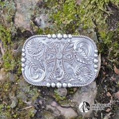 Spona na opasek s křížem a květy