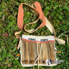 Taška z jeleních kopýtek
