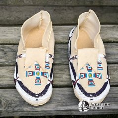 Mokasíny s výšivkou