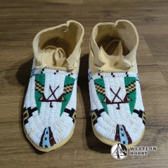 Celovyšívané mokasíny